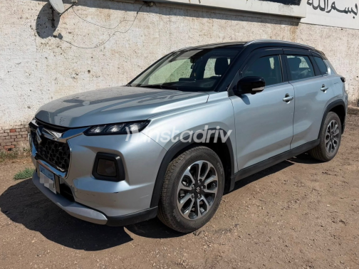 Suzuki Grand vitara 2024 Silver Automatic Used for Sale in Greater Cairo ( Cairo + Giza) - 6