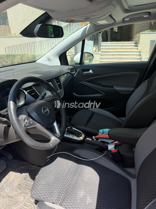 Opel Crossland 2020 Gray Automatic Used for Sale in Greater Cairo ( Cairo + Giza) - 3