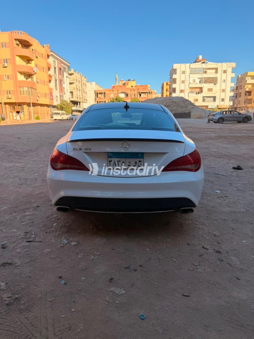 مرسيدس CLA 180 2015 أبيض أوتوماتيك مستعملة للبيع في القاهرة الكبرى ( القاهرة - الجيزة) - 2