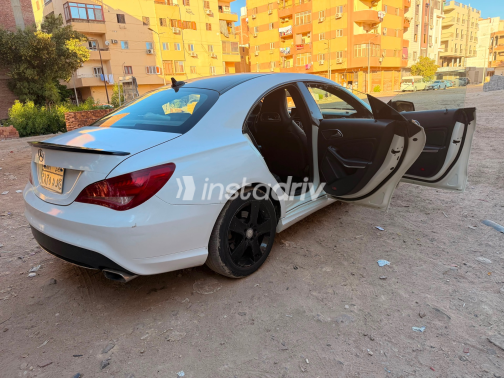 مرسيدس CLA 180 2015 أبيض أوتوماتيك مستعملة للبيع في القاهرة الكبرى ( القاهرة - الجيزة) - 6