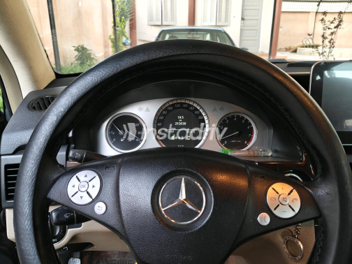 Mercedes GLK 300 2010 Black Automatic Used for Sale in Greater Cairo ( Cairo + Giza) - 6