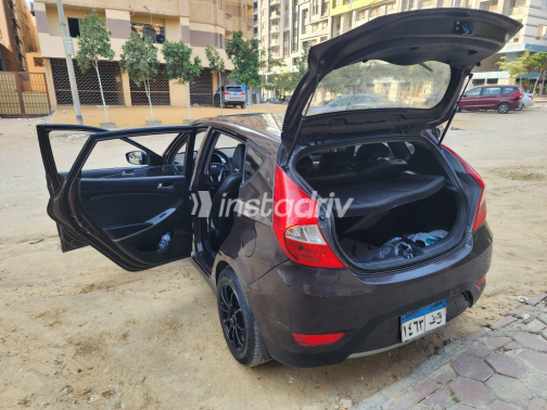 Hyundai Accent RB 2017 Brown Automatic Used for Sale in Greater Cairo ( Cairo + Giza) - 2