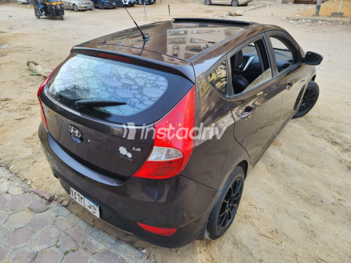 Hyundai Accent RB 2017 Brown Automatic Used for Sale in Greater Cairo ( Cairo + Giza) - 3