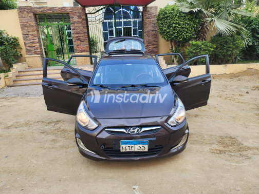 Hyundai Accent RB 2017 Brown Automatic Used for Sale in Greater Cairo ( Cairo + Giza) - 5