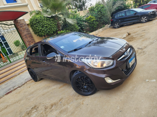 Hyundai Accent RB 2017 Brown Automatic Used for Sale in Greater Cairo ( Cairo + Giza) - 6