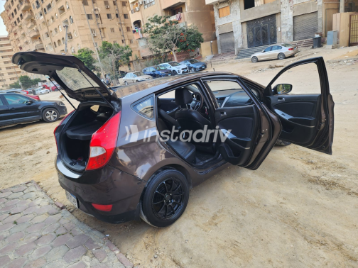 Hyundai Accent RB 2017 Brown Automatic Used for Sale in Greater Cairo ( Cairo + Giza) - 9