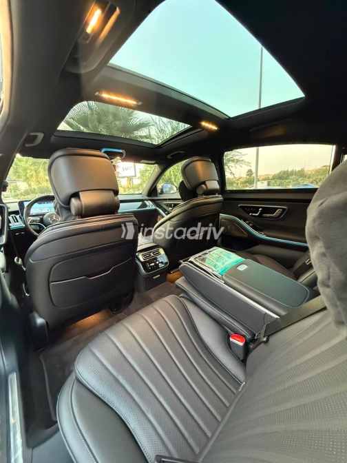 Mercedes S 450 2023 Black Automatic Used for Sale in Greater Cairo ( Cairo + Giza) - 4