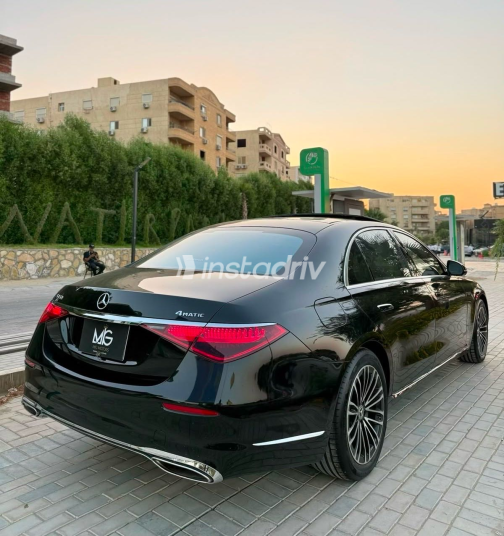 Mercedes S 450 2023 Black Automatic Used for Sale in Greater Cairo ( Cairo + Giza) - 10