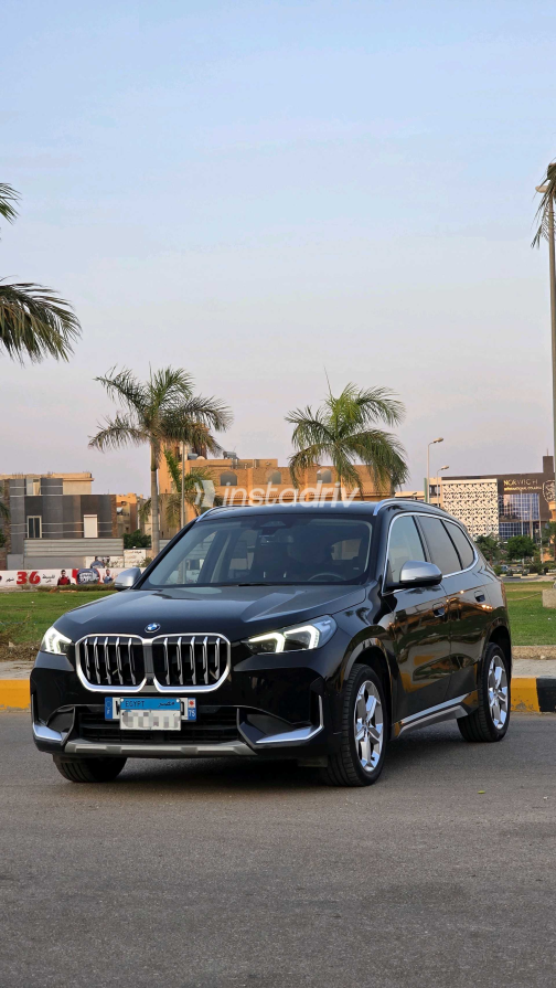 بي ام دبليو X1 2023 أبيض أوتوماتيك مستعملة للبيع في القاهرة الكبرى ( القاهرة - الجيزة) - 3