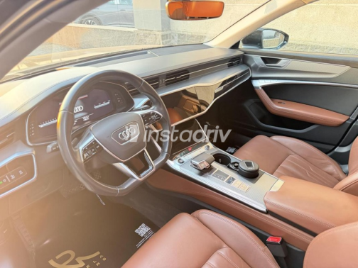 اودي A6 2022 أسود أوتوماتيك مستعملة للبيع في القاهرة - 3