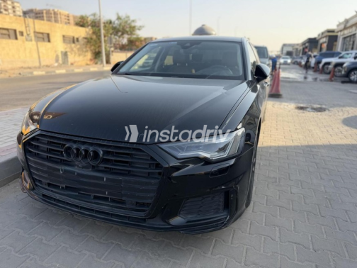اودي A6 2022 أسود أوتوماتيك مستعملة للبيع في القاهرة - 4
