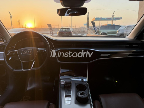 اودي A6 2022 أسود أوتوماتيك مستعملة للبيع في القاهرة - 7