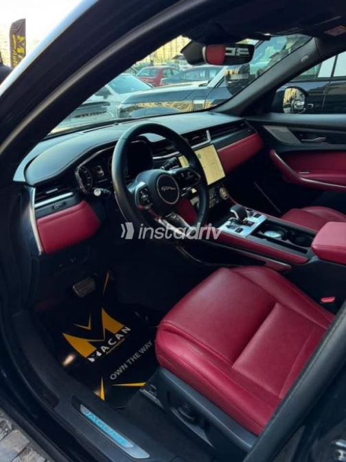 Jaguar F-Pace 2024 Black Automatic Used for Sale in Heliopolis - 4