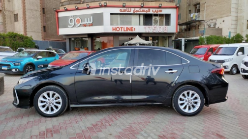 Toyota Corolla 2021 Black Automatic Used for Sale in Maadi - 2