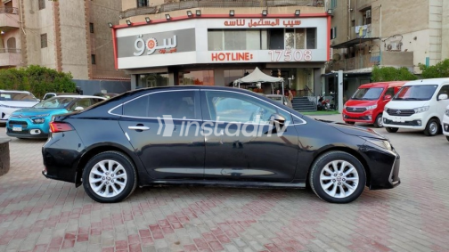 Toyota Corolla 2021 Black Automatic Used for Sale in Maadi - 3