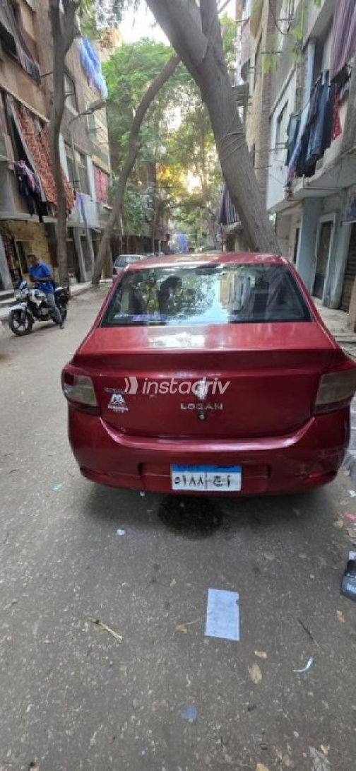 Renault Logan 2017 Red Automatic Used for Sale in Giza - 3