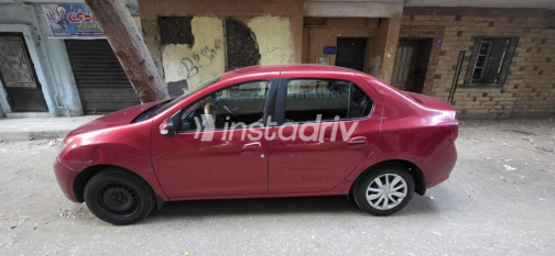 Renault Logan 2017 Red Automatic Used for Sale in Giza - 7
