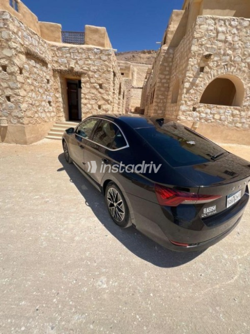 سكودا اوكتافيا A8 2021 أبيض أوتوماتيك مستعملة للبيع في القاهرة الكبرى ( القاهرة - الجيزة) - 2
