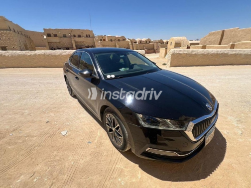 سكودا اوكتافيا A8 2021 أبيض أوتوماتيك مستعملة للبيع في القاهرة الكبرى ( القاهرة - الجيزة) - 3