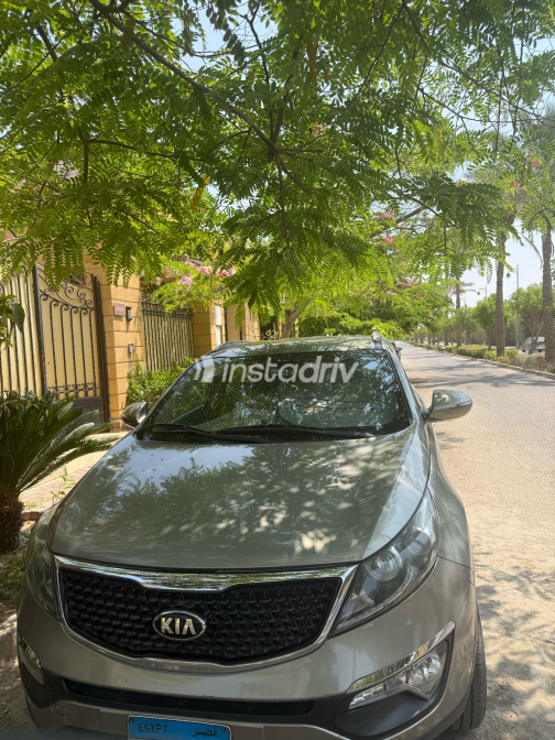 Kia Sportage 2016 Gold Automatic Used for Sale in Greater Cairo ( Cairo + Giza) - 2