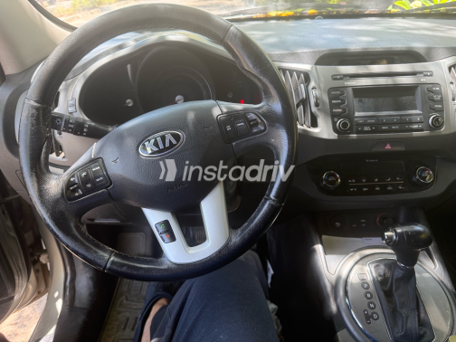 Kia Sportage 2016 Gold Automatic Used for Sale in Greater Cairo ( Cairo + Giza) - 3