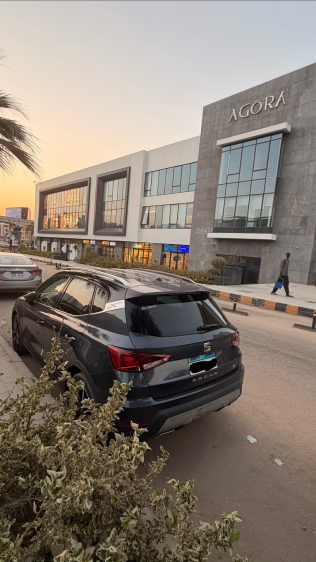 Seat Arona 2021 Dark Gray Automatic Used for Sale in Greater Cairo ( Cairo + Giza)