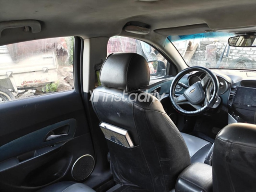 Chevrolet Cruze 2010 Black Automatic Used for Sale in Warraq - 2