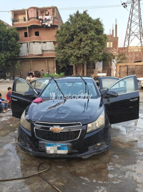 Chevrolet Cruze 2010 Black Automatic Used for Sale in Warraq - 5