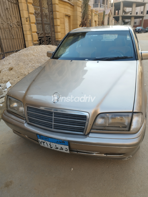 Mercedes C 180 2000 Gold Automatic Used for Sale in Greater Cairo ( Cairo + Giza) - 1