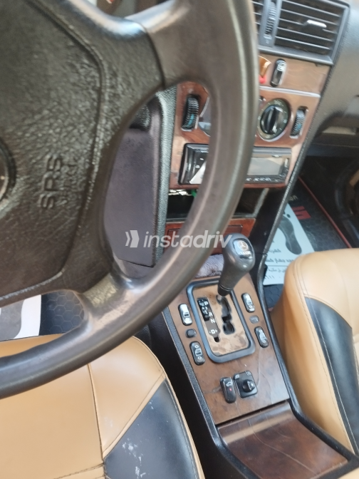 Mercedes C 180 2000 Gold Automatic Used for Sale in Greater Cairo ( Cairo + Giza) - 7