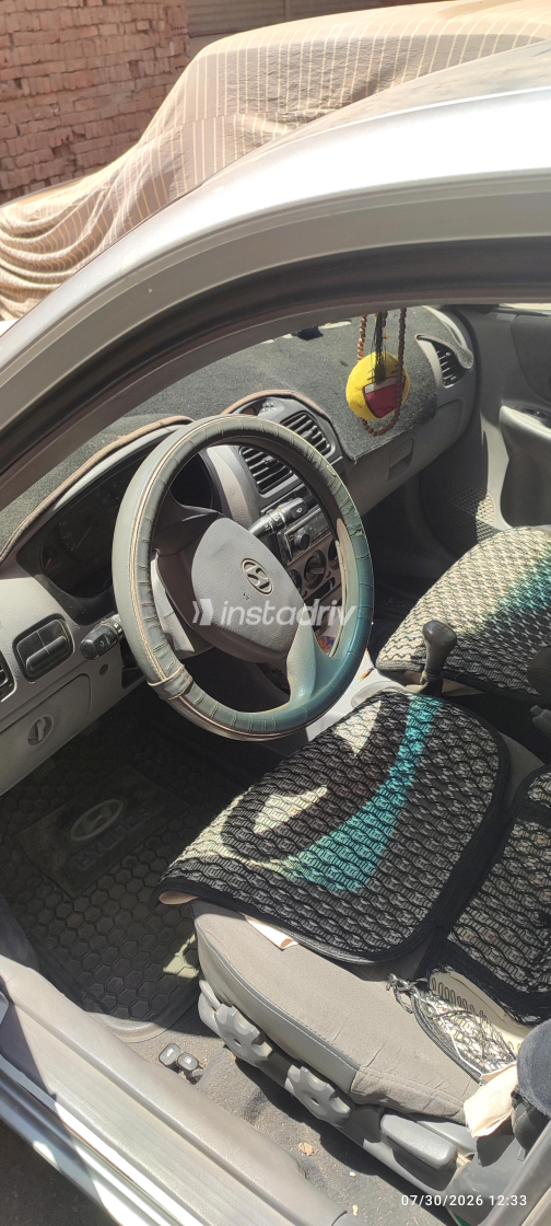 Hyundai Verna 2016 Silver Manual Used for Sale in Greater Cairo ( Cairo + Giza) - 3