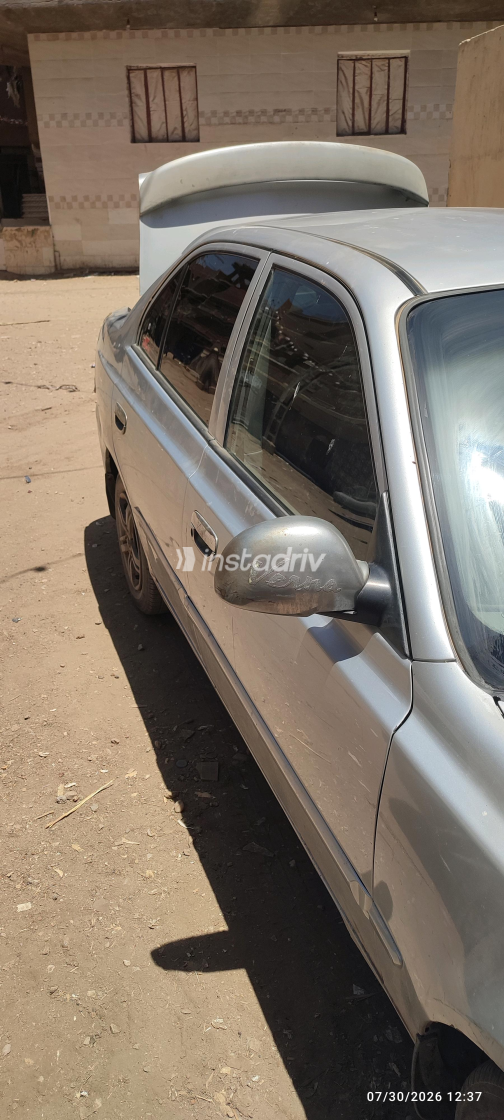 Hyundai Verna 2016 Silver Manual Used for Sale in Greater Cairo ( Cairo + Giza) - 6