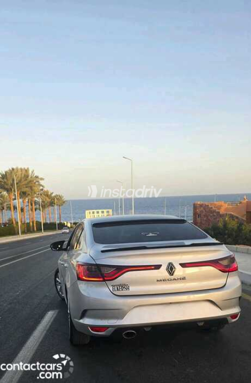 Renault Megane 2021 Silver Automatic Used for Sale in Greater Cairo ( Cairo + Giza) - 3