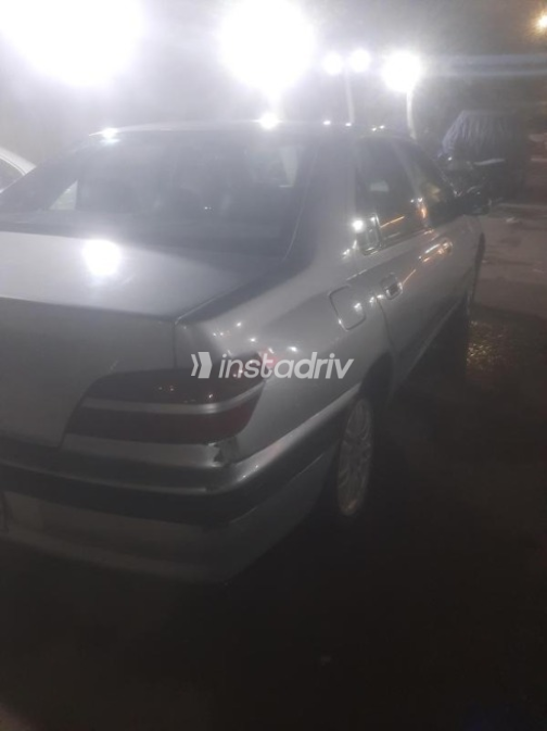 بيجو 406 2001 فضي أوتوماتيك مستعملة للبيع في الإسكندرية - 9
