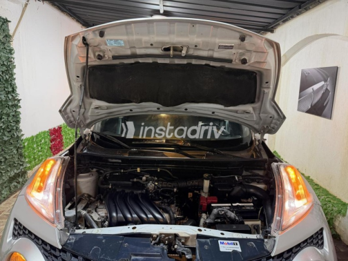 Nissan Juke 2015 Silver Automatic Used for Sale in Cairo - 4