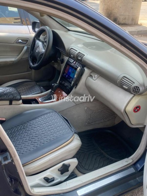Mercedes C 180 2003 Dark Blue Automatic Used for Sale in Nasr city - 5