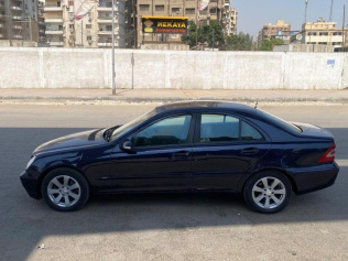 مرسيدس C 180 2003 أزرق غامق أوتوماتيك مستعملة للبيع في مدينة نصر