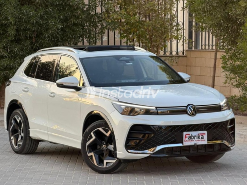 Volkswagen Tiguan 2024 White Automatic Used for Sale in Nasr city - 4
