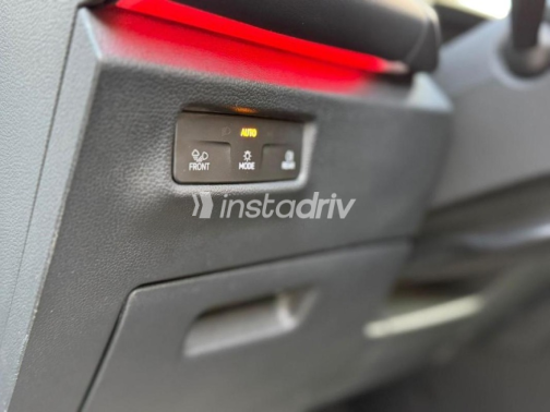 Volkswagen Tiguan 2024 White Automatic Used for Sale in Nasr city - 10
