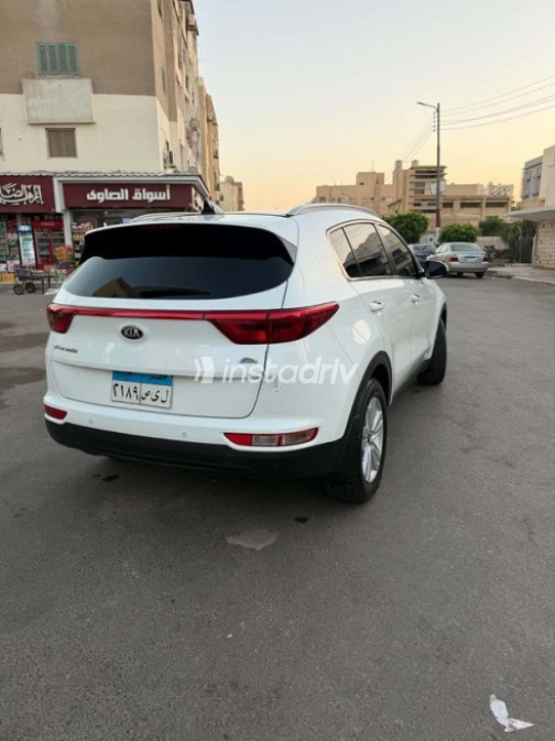 Kia Sportage 2018 White Automatic Used for Sale in Greater Cairo ( Cairo + Giza) - 7