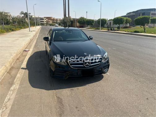 مرسيدس E 300 2019 أسود أوتوماتيك مستعملة للبيع في القاهرة الكبرى ( القاهرة - الجيزة) - 5