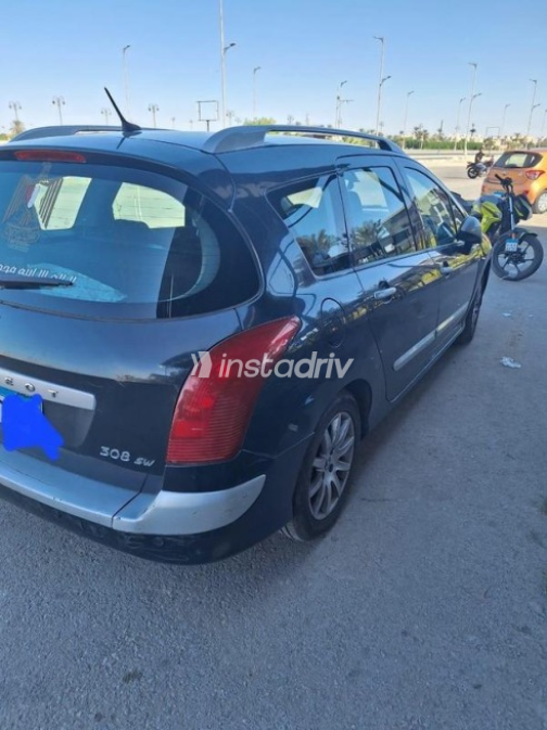 Peugeot 308 sw 2011 Dark Blue Automatic Used for Sale in 6 October - 5