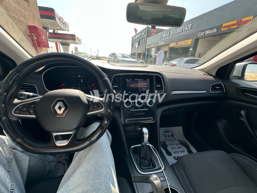 Renault Megane 2022 Silver CVT Used for Sale in Greater Cairo ( Cairo + Giza) - 1