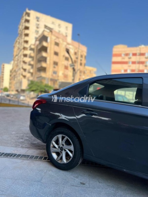 Citroën C Elysee 2020 Brown Automatic Used for Sale in Nasr city - 6