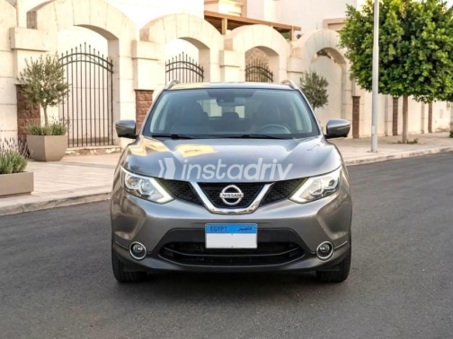 Nissan Qashqai 2017 White Automatic Used for Sale in Greater Cairo ( Cairo + Giza) - 8