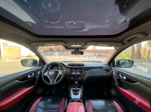 Nissan Qashqai 2017 White Automatic Used for Sale in Greater Cairo ( Cairo + Giza) - 9