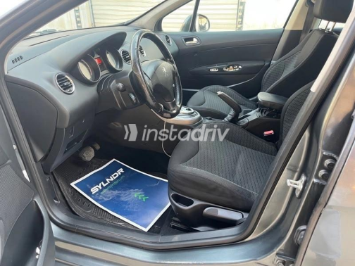 Peugeot 308 sw 2011 Dark Gray Automatic Used for Sale in El Manial - 6