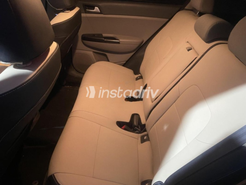 Kia Sportage 2018 White Automatic Used for Sale in Greater Cairo ( Cairo + Giza) - 3