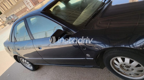 اودي A4 1998 أزرق غامق أوتوماتيك مستعملة للبيع في الشروق - 1