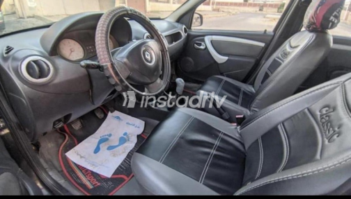 Renault Logan 2010 Black Automatic Used for Sale in Al Shorouk - 2